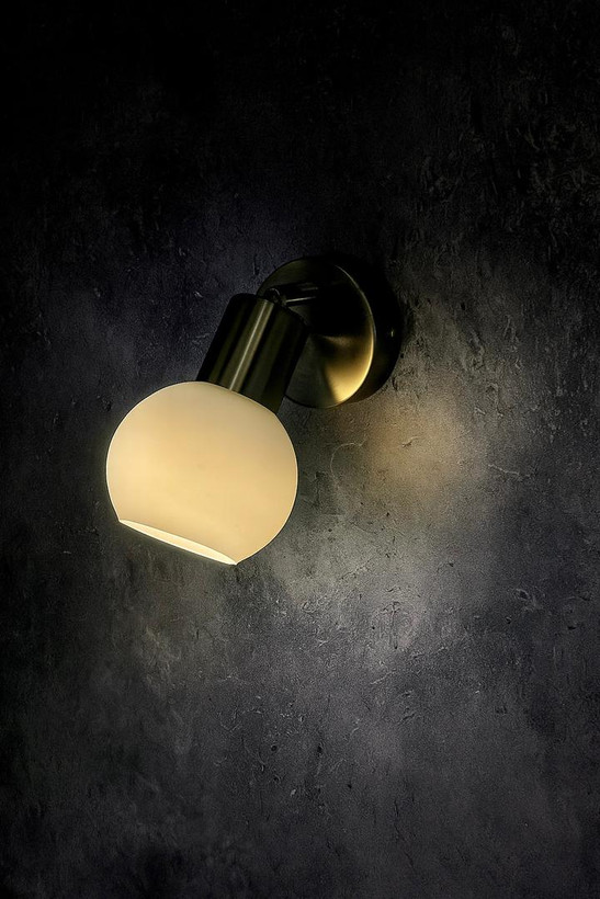 چراغ دیواری مدرن تک شعلهWOFIمدل2726